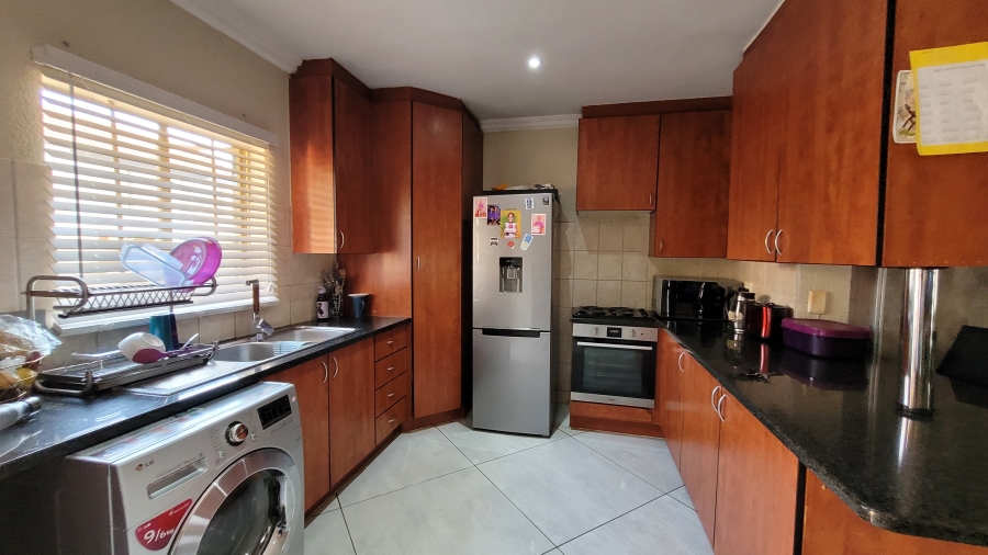 To Let 4 Bedroom Property for Rent in Annlin Gauteng