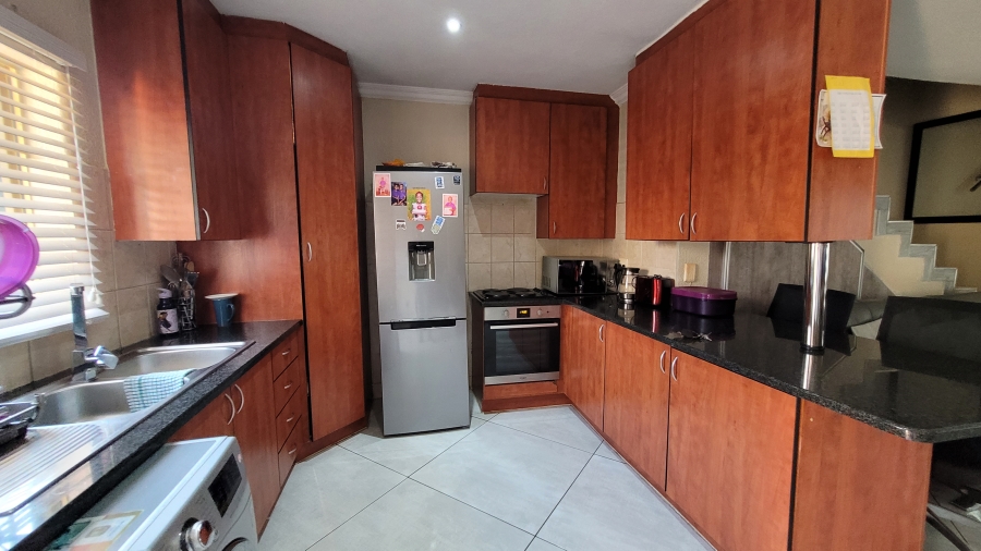 To Let 4 Bedroom Property for Rent in Annlin Gauteng