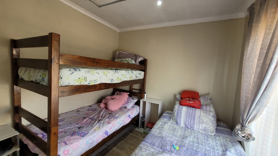 To Let 4 Bedroom Property for Rent in Annlin Gauteng