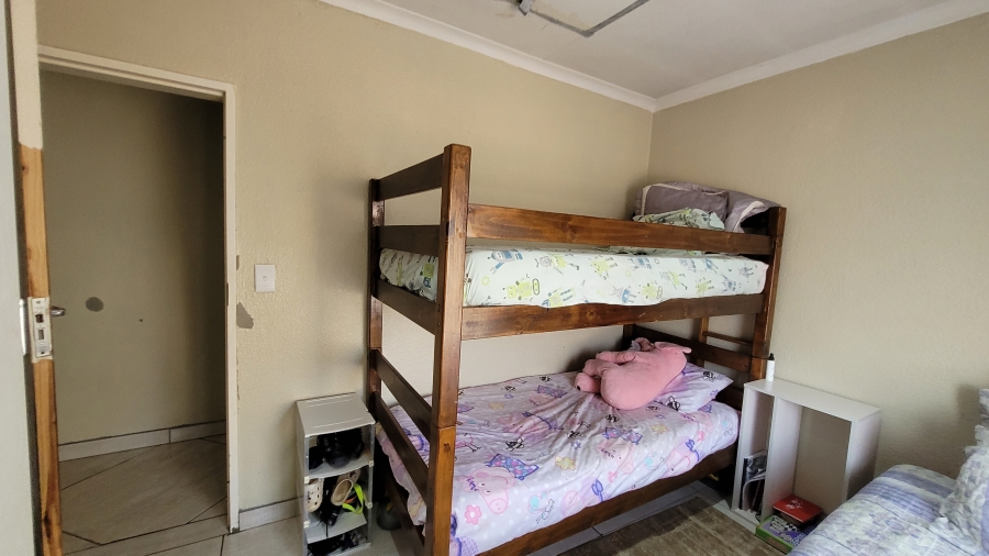 To Let 4 Bedroom Property for Rent in Annlin Gauteng