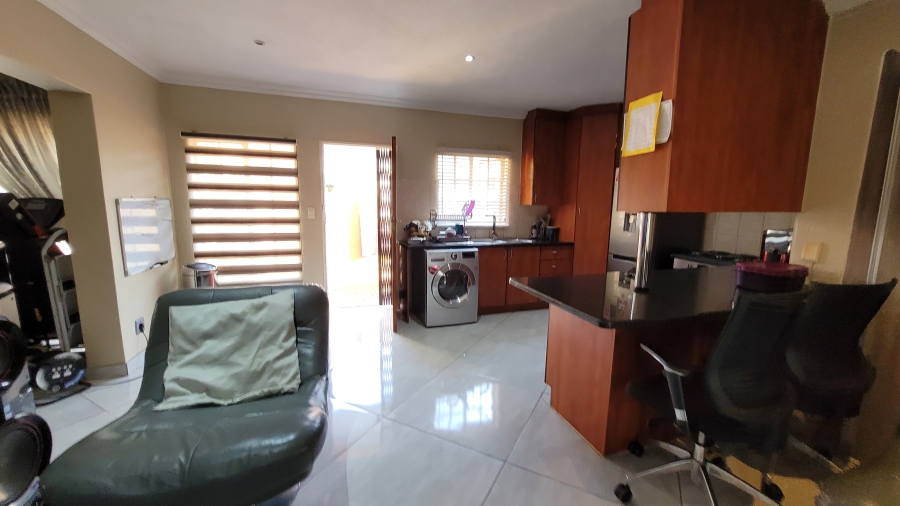 To Let 4 Bedroom Property for Rent in Annlin Gauteng