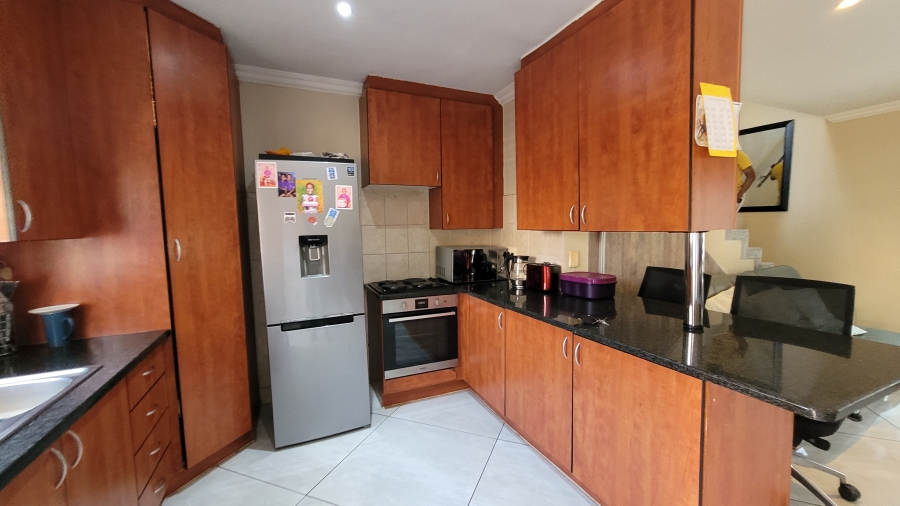 To Let 4 Bedroom Property for Rent in Annlin Gauteng