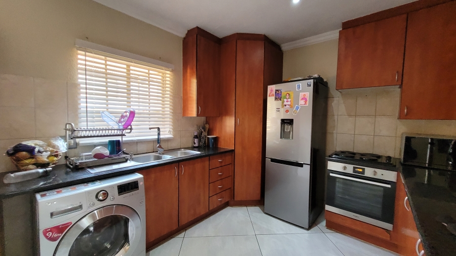 To Let 4 Bedroom Property for Rent in Annlin Gauteng