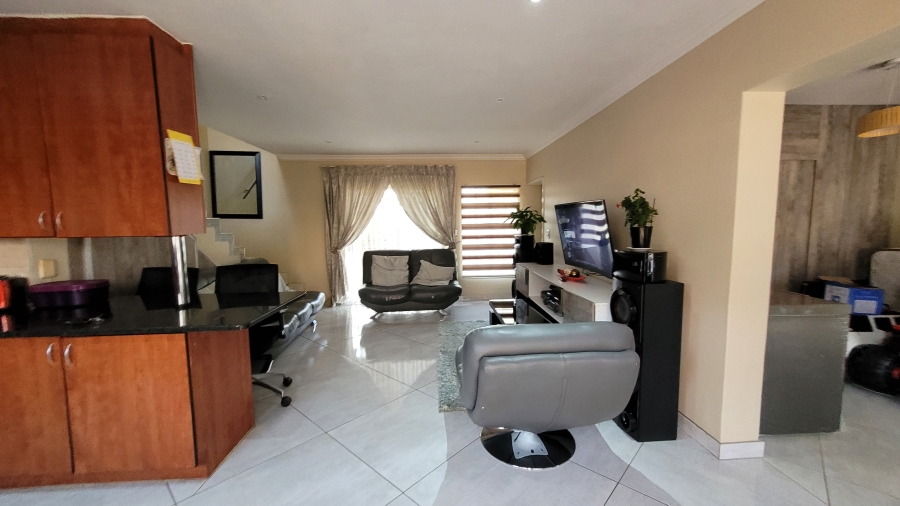 To Let 4 Bedroom Property for Rent in Annlin Gauteng