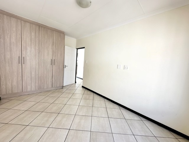 To Let 2 Bedroom Property for Rent in The Reeds Gauteng