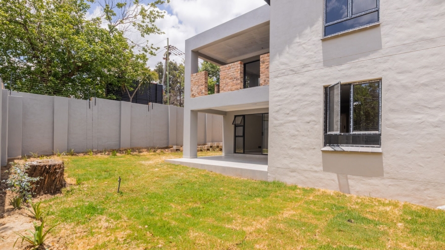 2 Bedroom Property for Sale in Morningside Manor Gauteng