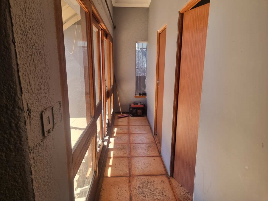 6 Bedroom Property for Sale in Melville Gauteng