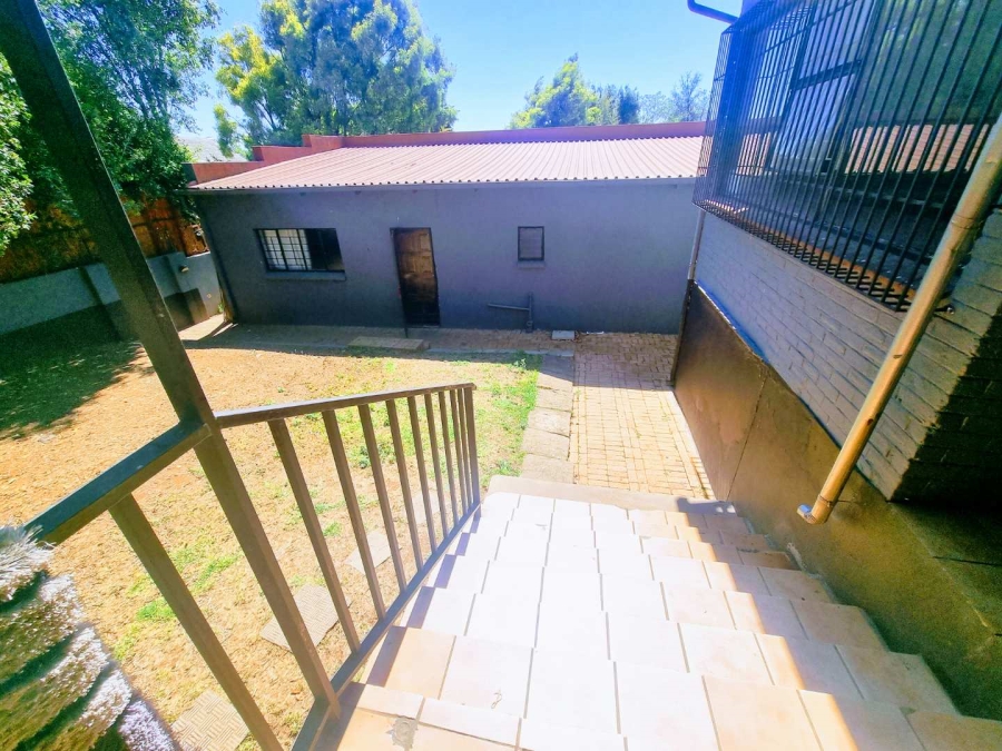 6 Bedroom Property for Sale in Melville Gauteng