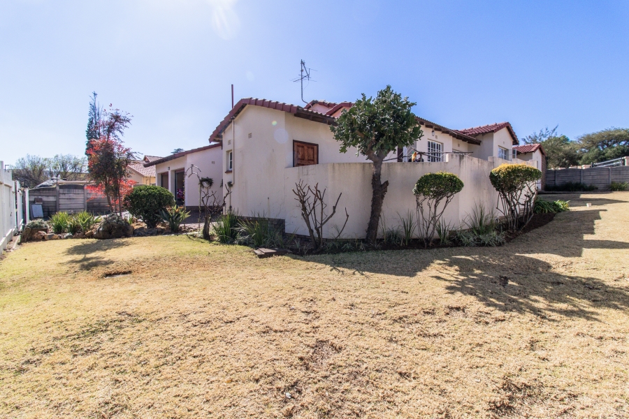 4 Bedroom Property for Sale in Glenvista Gauteng