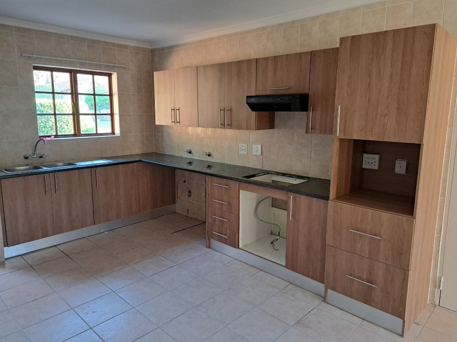 2 Bedroom Property for Sale in Montana Gauteng