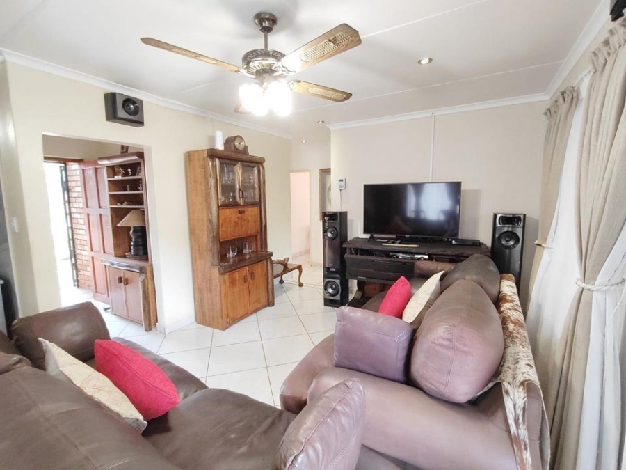 To Let 3 Bedroom Property for Rent in Montana Park Gauteng