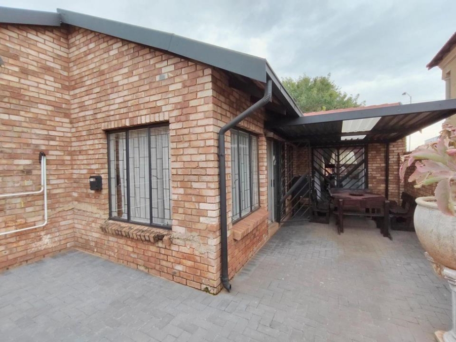 To Let 3 Bedroom Property for Rent in Montana Park Gauteng