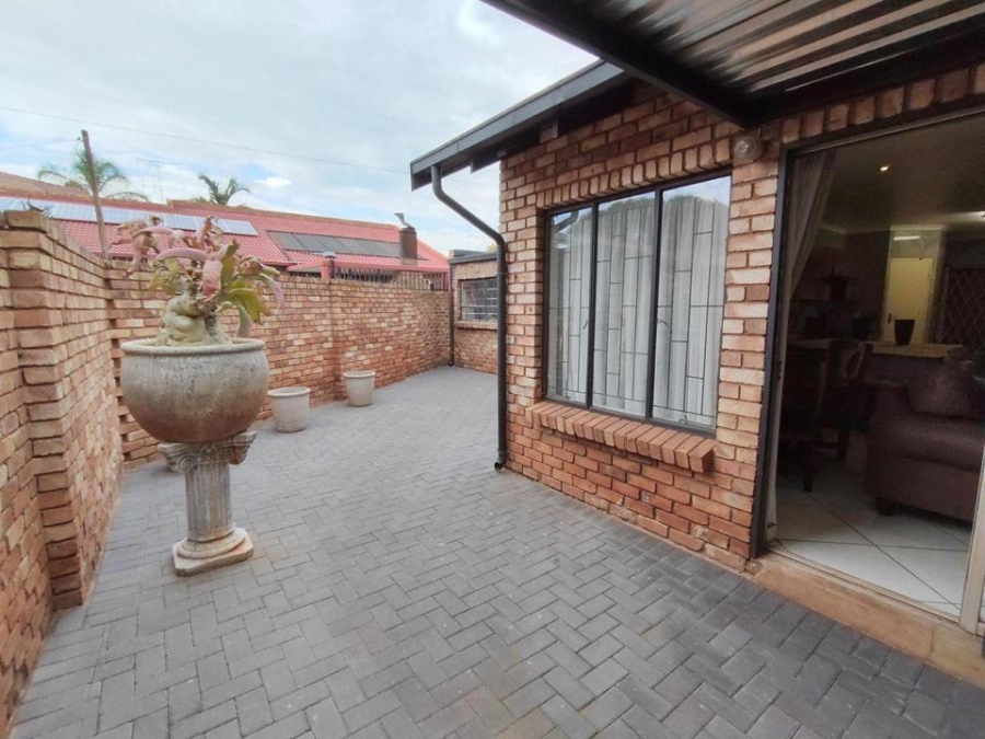 To Let 3 Bedroom Property for Rent in Montana Park Gauteng