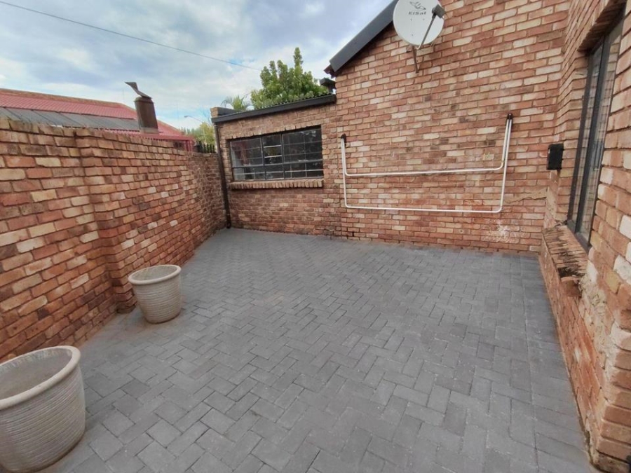 To Let 3 Bedroom Property for Rent in Montana Park Gauteng