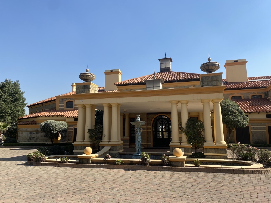 To Let 7 Bedroom Property for Rent in Sandhurst Gauteng