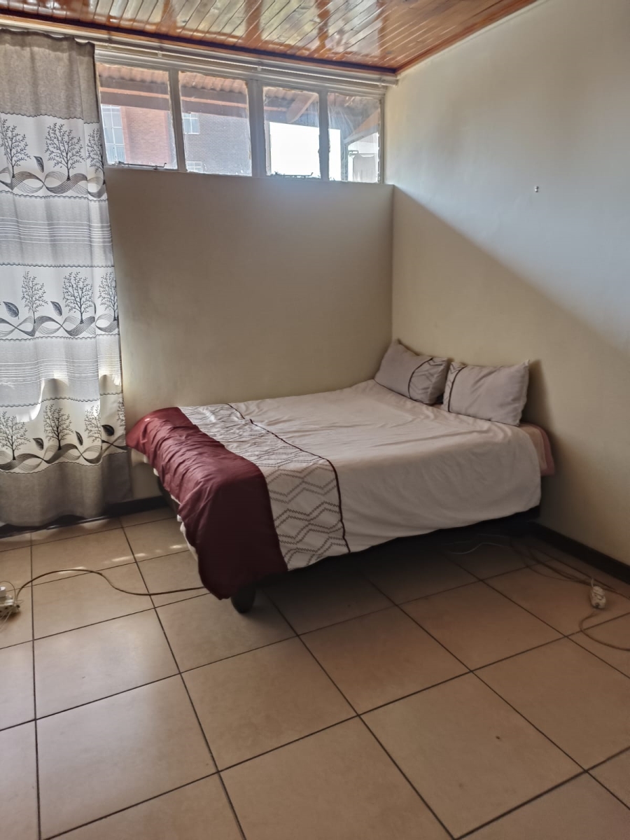 2 Bedroom Property for Sale in Muckleneuk Gauteng