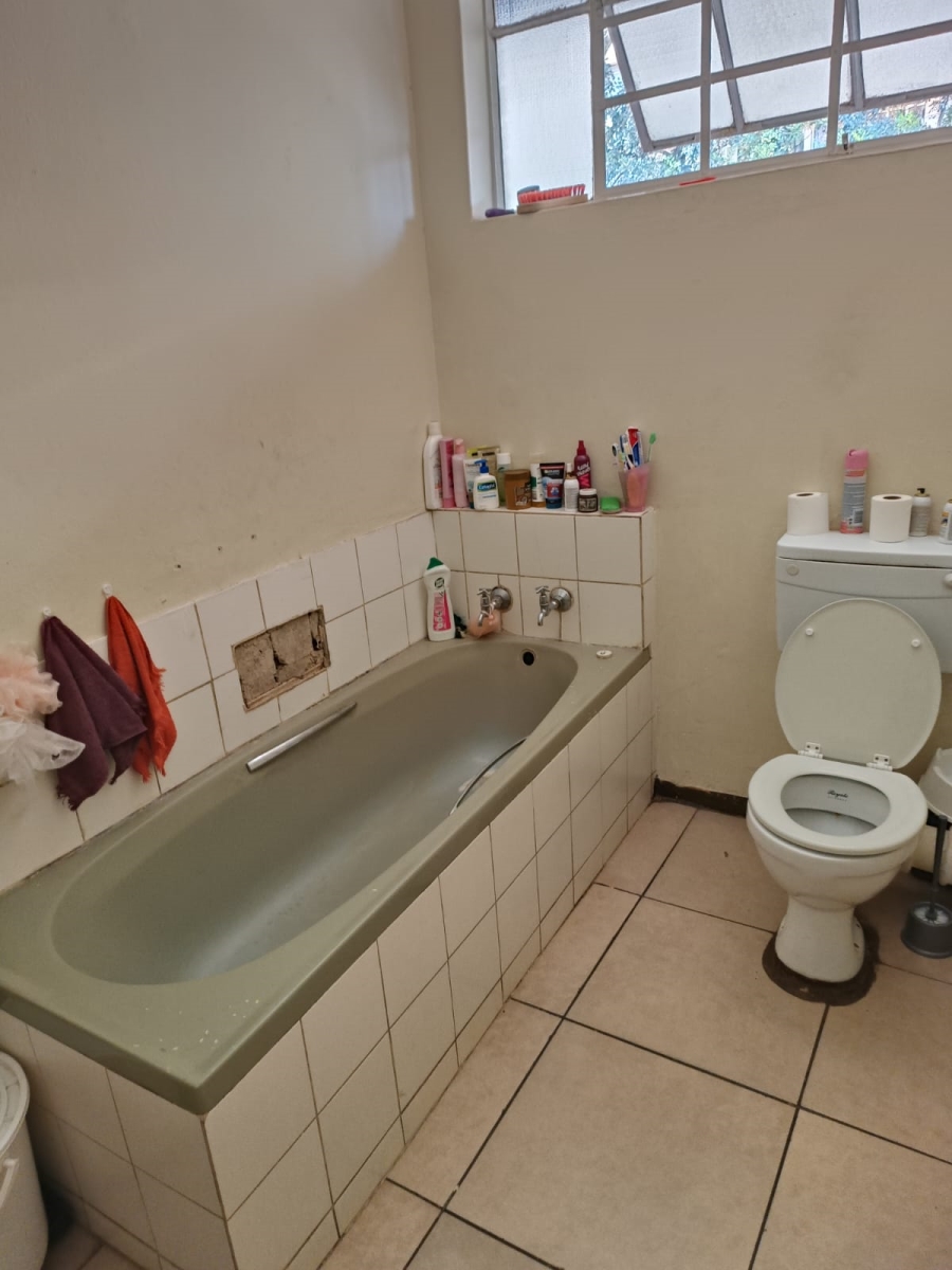 2 Bedroom Property for Sale in Muckleneuk Gauteng