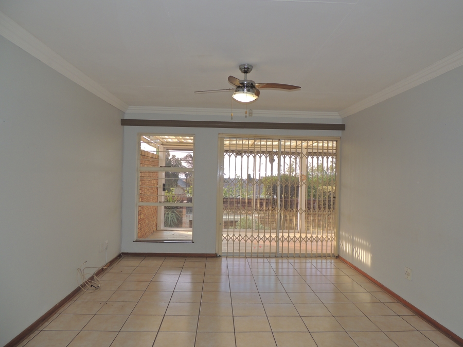 3 Bedroom Property for Sale in Rant En Dal Gauteng