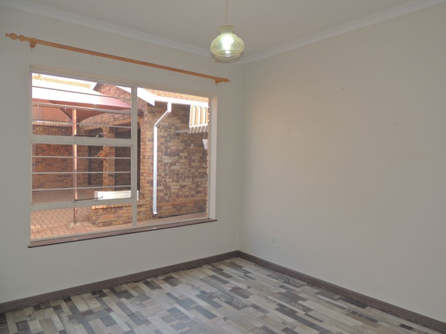 3 Bedroom Property for Sale in Rant En Dal Gauteng