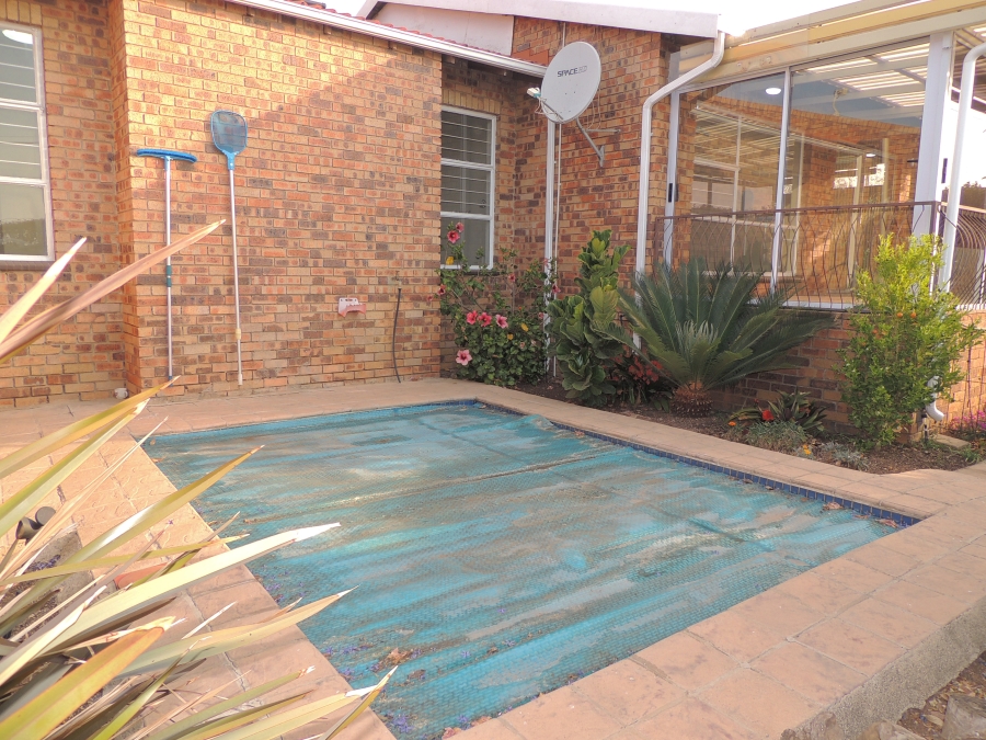 3 Bedroom Property for Sale in Rant En Dal Gauteng