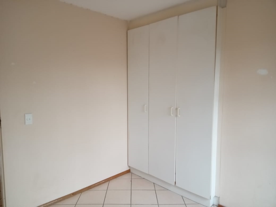 To Let 3 Bedroom Property for Rent in Horison Park Gauteng