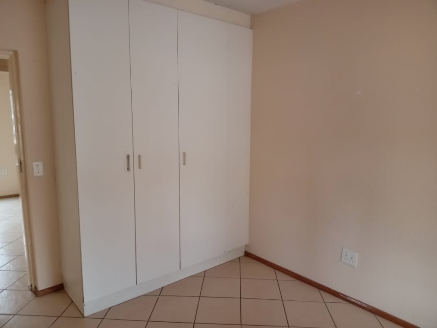 To Let 3 Bedroom Property for Rent in Horison Park Gauteng