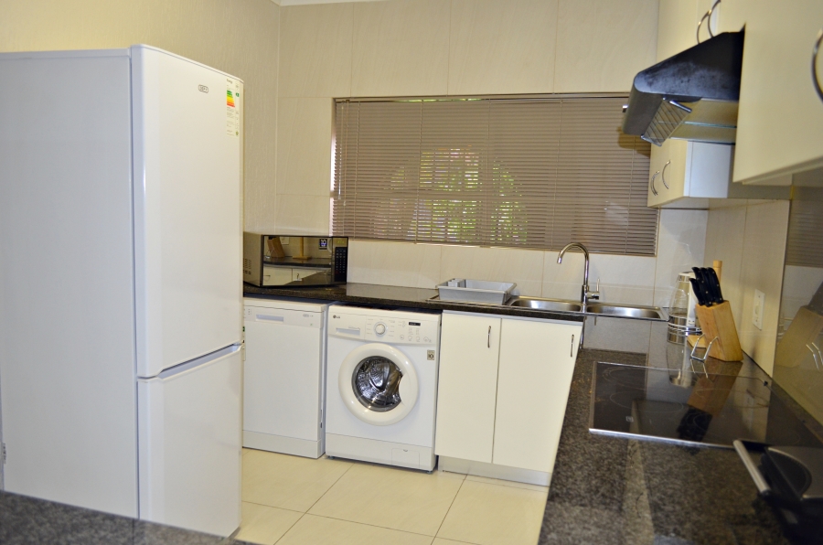 To Let 2 Bedroom Property for Rent in Atholl Gauteng