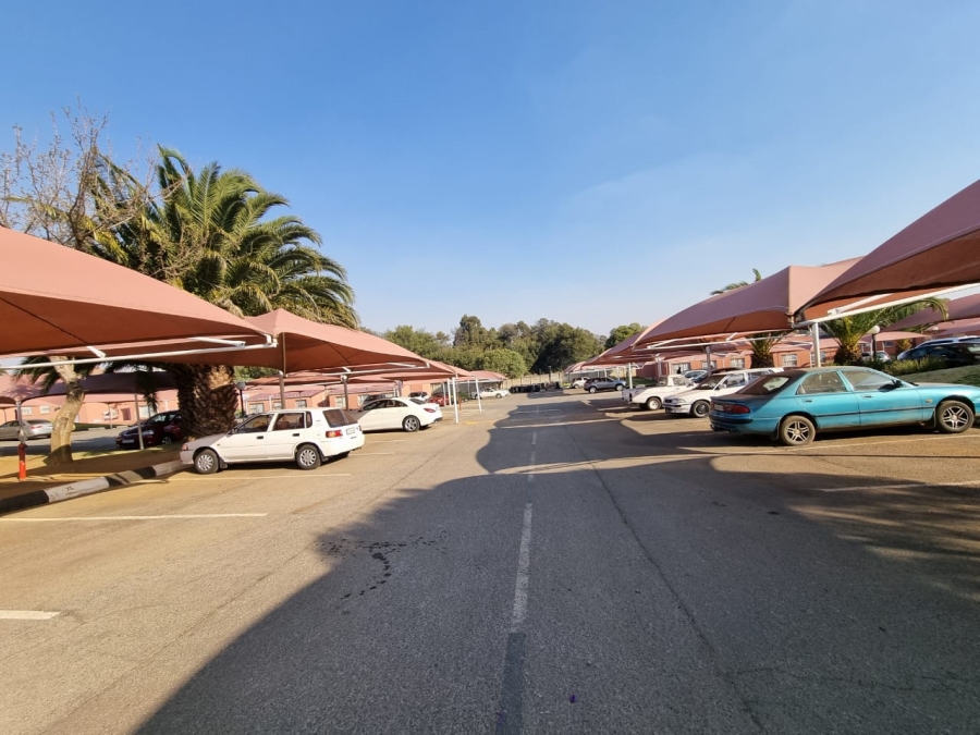 2 Bedroom Property for Sale in Naturena Gauteng