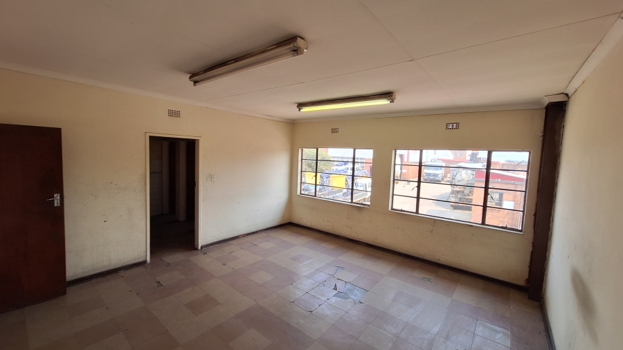 To Let commercial Property for Rent in Robertville Gauteng