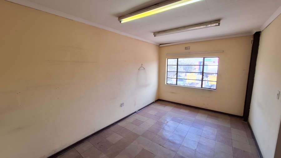 To Let commercial Property for Rent in Robertville Gauteng