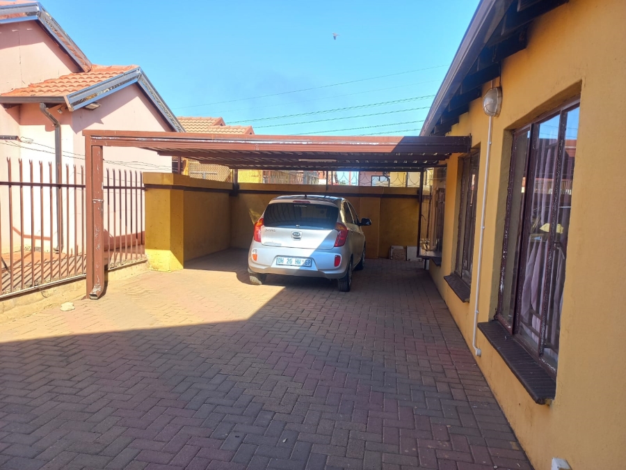 3 Bedroom Property for Sale in Soshanguve VV Gauteng