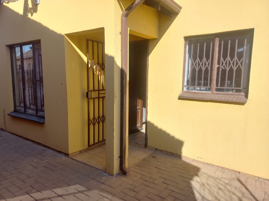 3 Bedroom Property for Sale in Soshanguve VV Gauteng