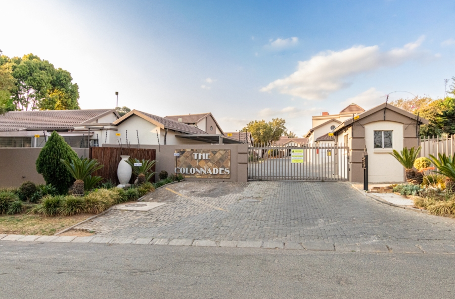 3 Bedroom Property for Sale in Radiokop Gauteng