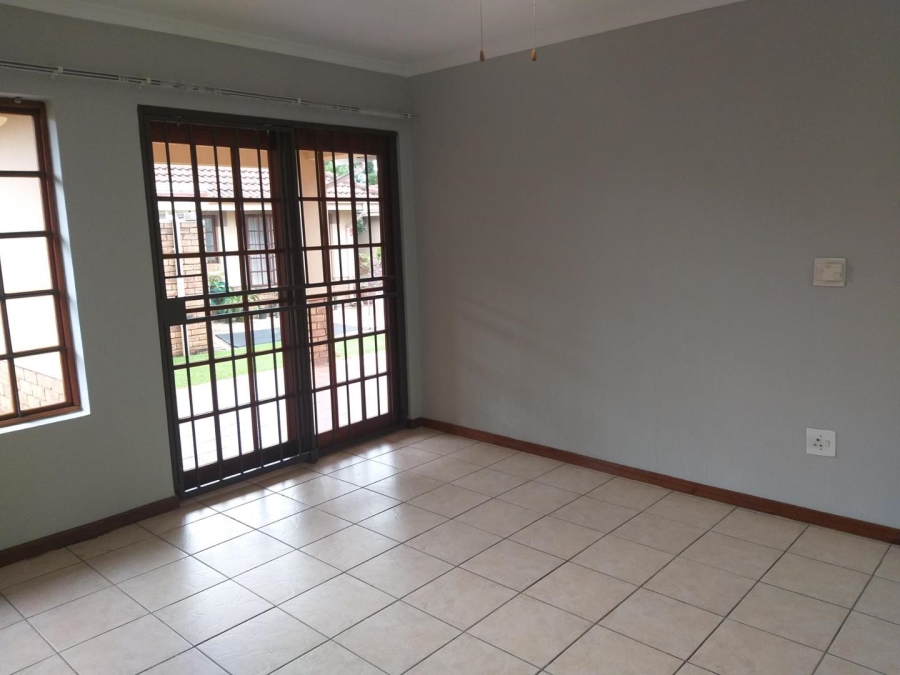 2 Bedroom Property for Sale in Montana Tuine Gauteng