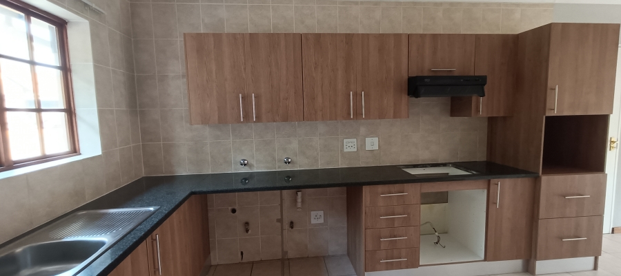 2 Bedroom Property for Sale in Montana Tuine Gauteng