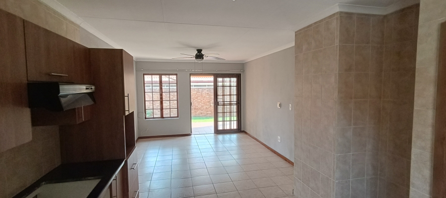 2 Bedroom Property for Sale in Montana Tuine Gauteng