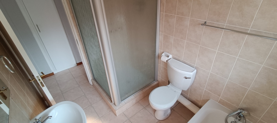 2 Bedroom Property for Sale in Montana Tuine Gauteng