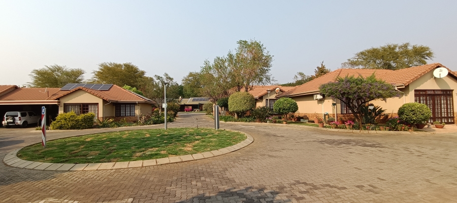 2 Bedroom Property for Sale in Montana Tuine Gauteng