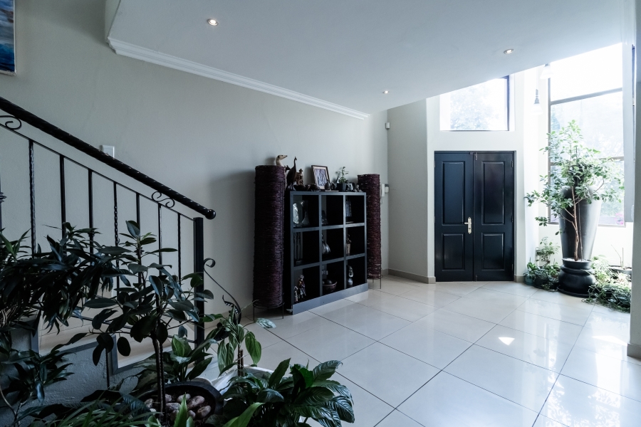 4 Bedroom Property for Sale in Greenstone Hill Gauteng