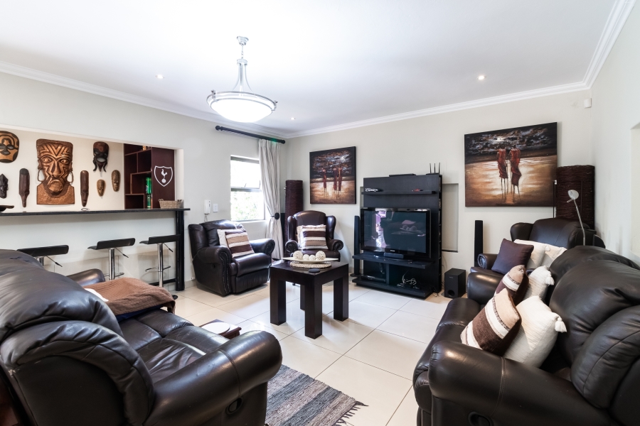 4 Bedroom Property for Sale in Greenstone Hill Gauteng