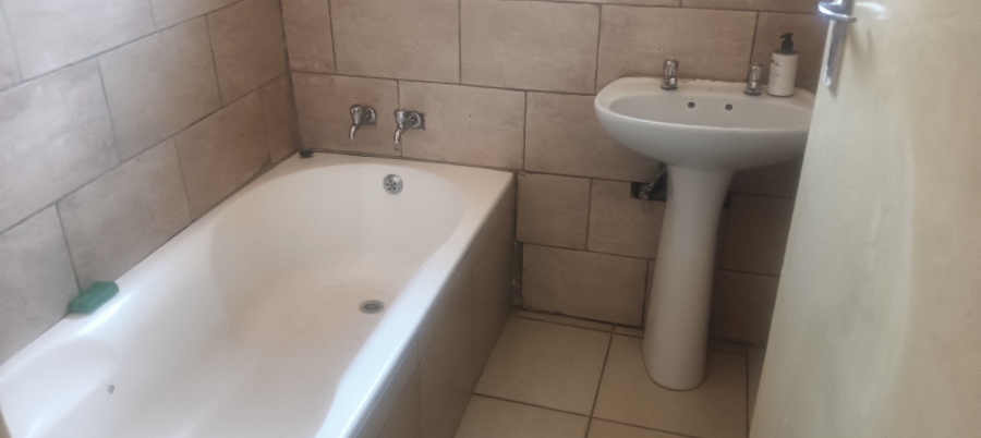 3 Bedroom Property for Sale in Windmill Park Gauteng