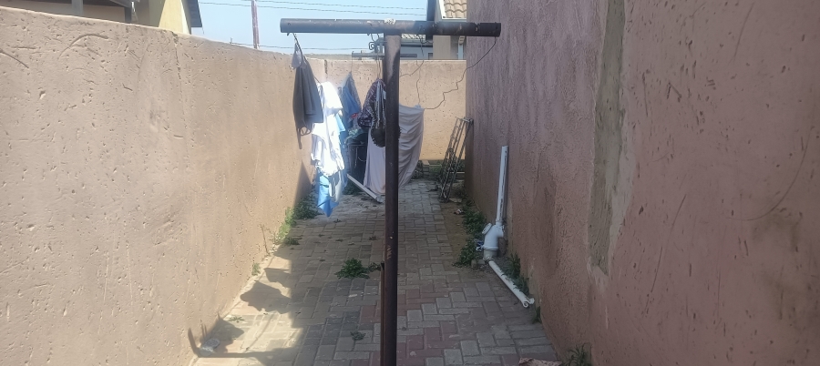 3 Bedroom Property for Sale in Windmill Park Gauteng