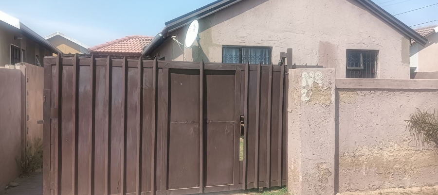 3 Bedroom Property for Sale in Windmill Park Gauteng