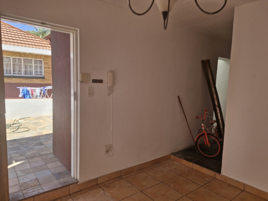 To Let 1 Bedroom Property for Rent in Westdene Gauteng