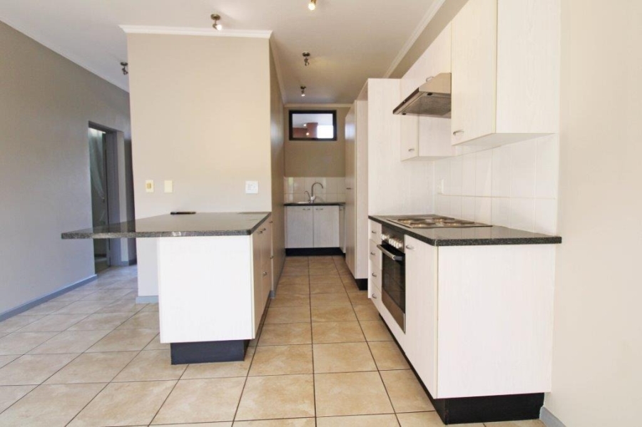 To Let 2 Bedroom Property for Rent in Bryanston Gauteng