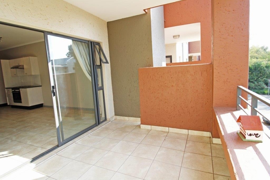 To Let 2 Bedroom Property for Rent in Bryanston Gauteng