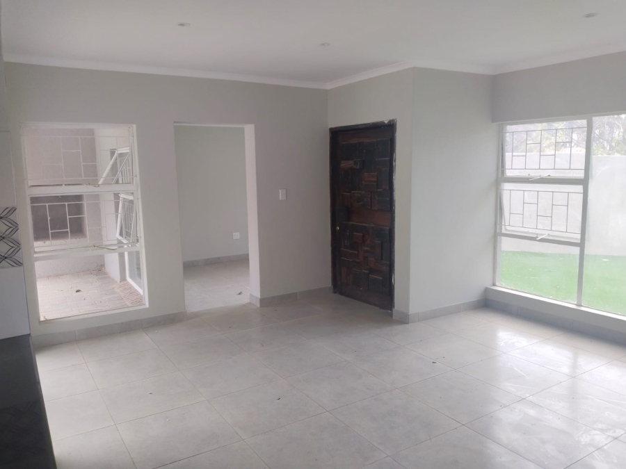 4 Bedroom Property for Sale in Florauna Gauteng