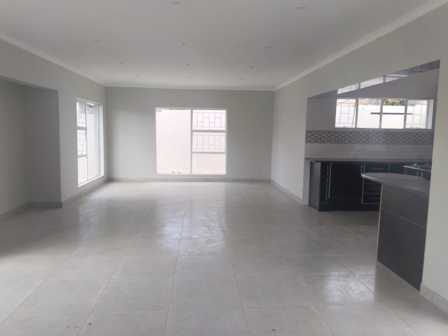 4 Bedroom Property for Sale in Florauna Gauteng