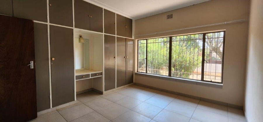 4 Bedroom Property for Sale in Florauna Gauteng