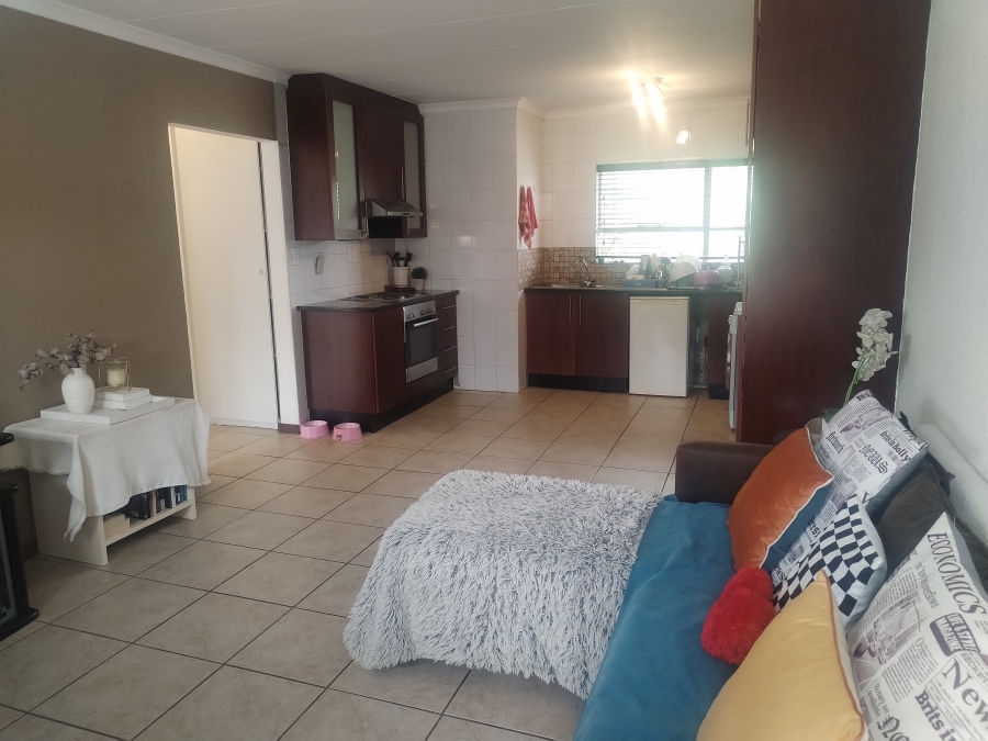 2 Bedroom Property for Sale in Marais Steyn Park Gauteng